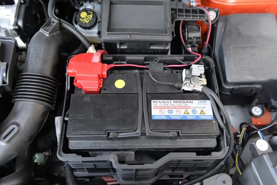 Срок службы аккумулятора автомобиля Рено — характеристики АКБ Renault