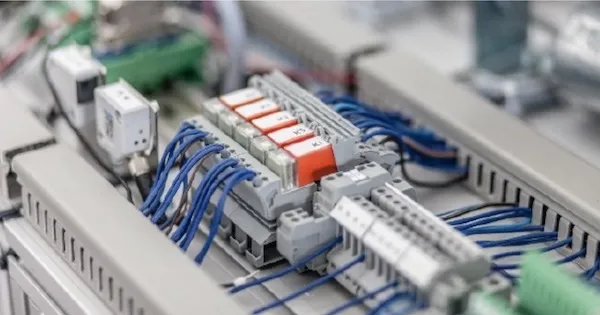 Алгоритм подключения профессионального электрооборудования для монтажных работ