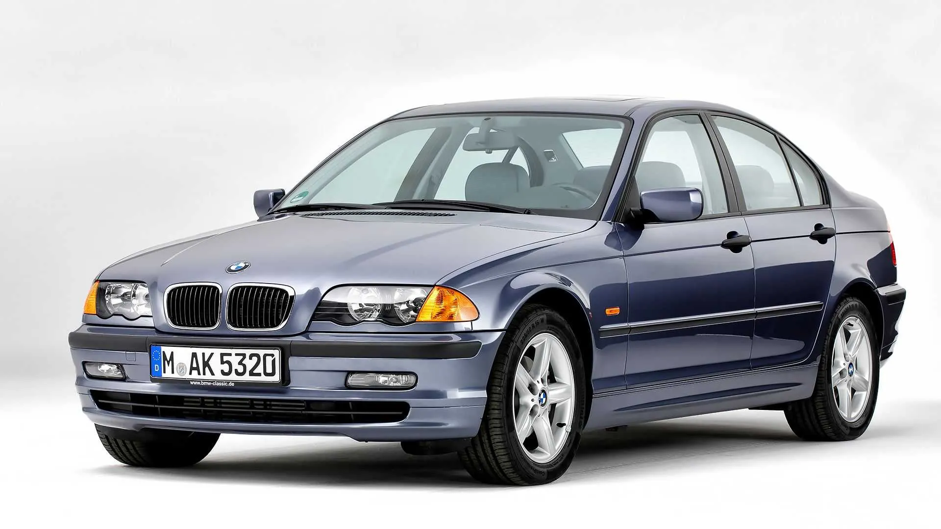Какой аккумулятор устанавливается на BMW E46 3er