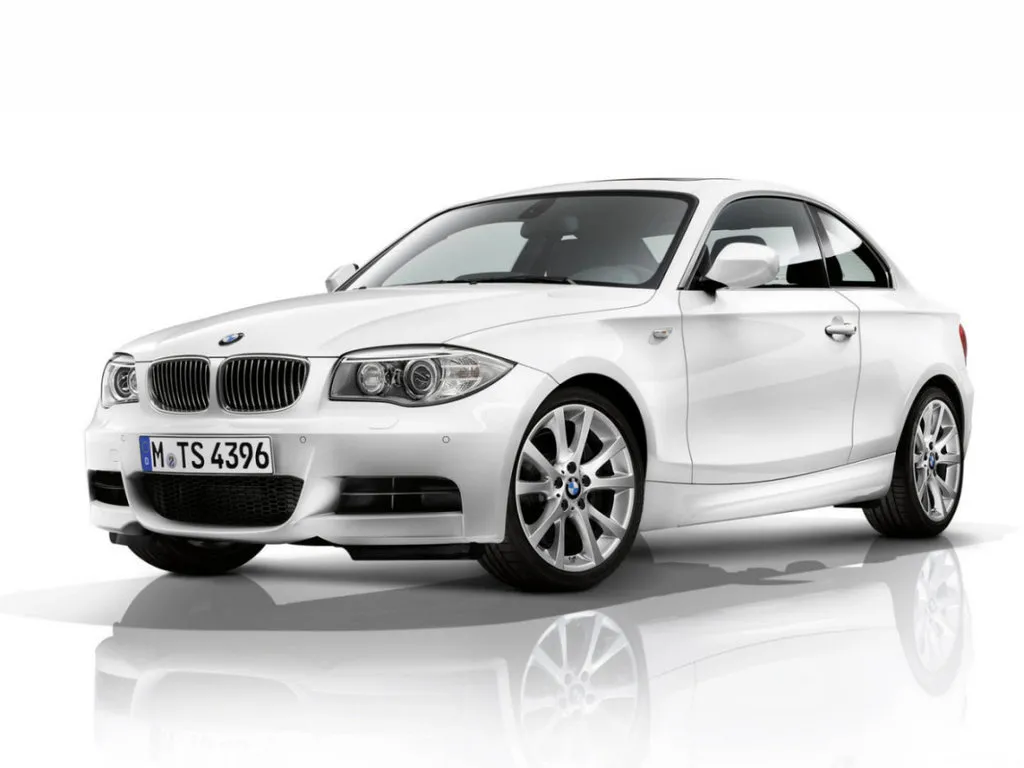 Какой аккумулятор устанавливается на BMW 1er E82